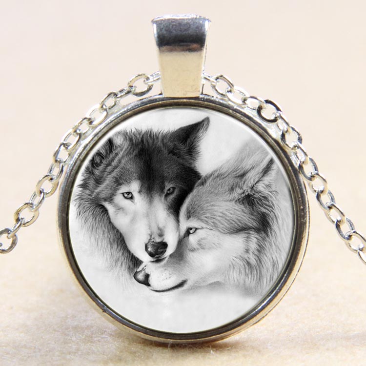 PandaHall Wolf Pattern Flat Round Glass Pendant Necklaces, with Alloy Chains, Silver, 18" Alloy