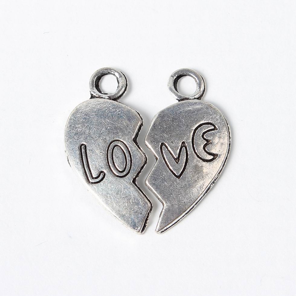 PandaHall Valentines for Him Gift Ideas Tibetan Style Pendants, Lead Free, Heart, Antique Silver, 23x11x2mm, Hole: 3mm Alloy Heart