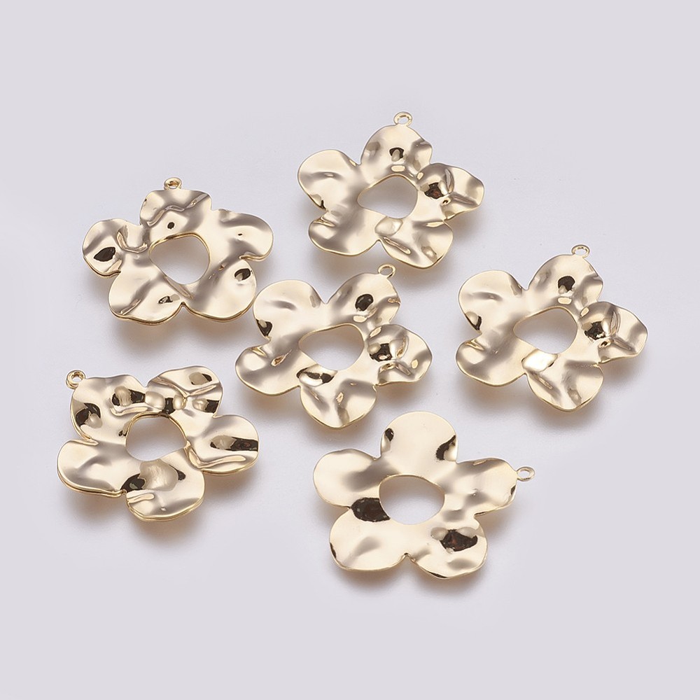 PandaHall Brass Pendants, Long-Lasting Plated, Nickel Free, Flower, Real Gold Plated, 33.5x31x1mm, Hole: 1.5mm Brass Flower