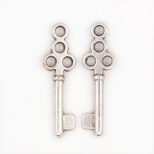 PandaHall Tibetan Style Pendants, Lead Free, Cadmium Free and Nickel Free, Antique Silver, Skeleton Key, 7mm wide, 21.5mm long, hole: 1mm...