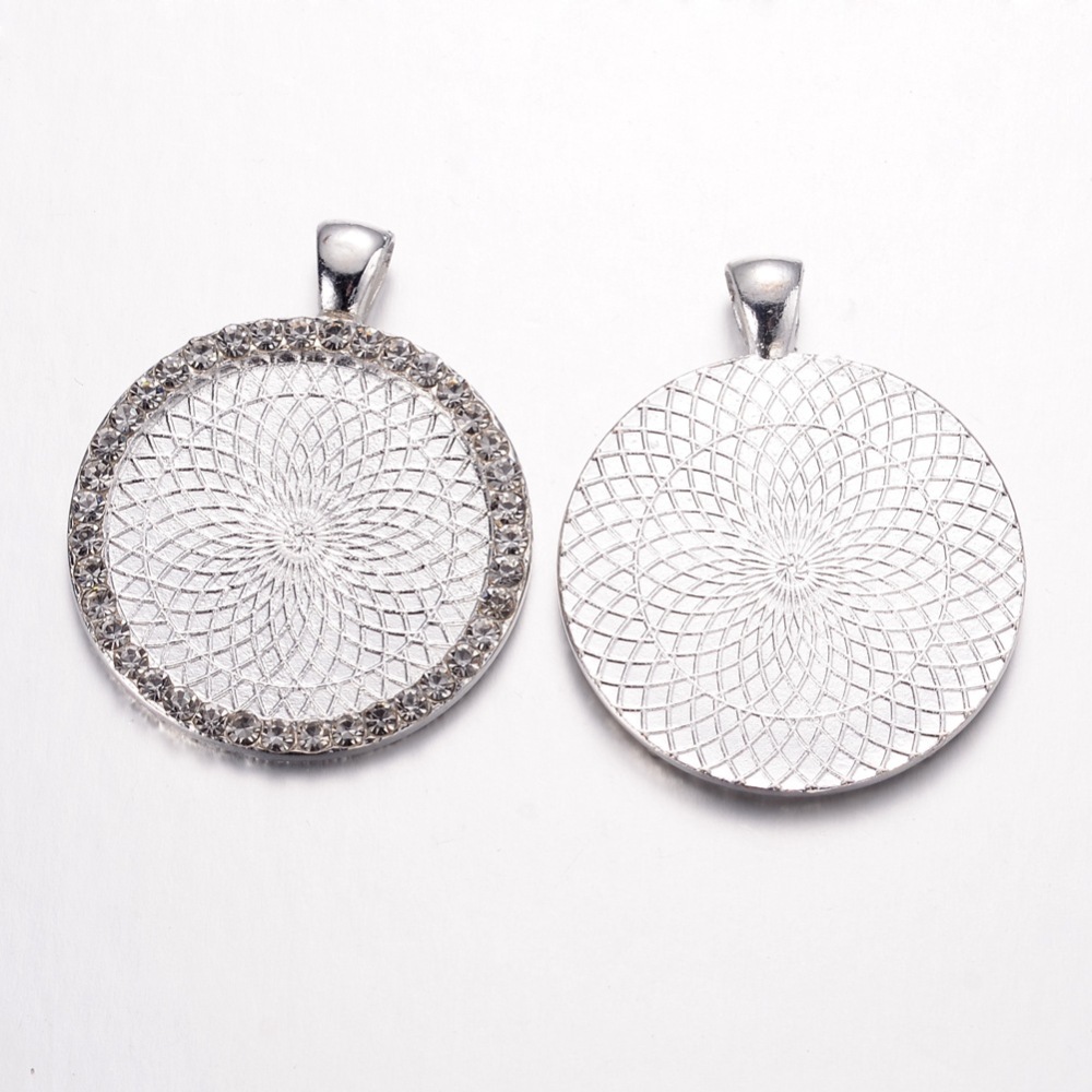 PandaHall Alloy Pendant Cabochon Settings, with Rhinestones, Flat Round, Silver, Tray: 30mm; 45x34x3mm, Hole: 7x4mm Alloy+Rhinestone Flat...