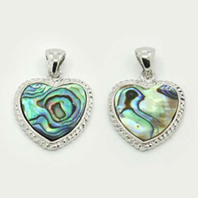 PandaHall Abalone/Paua Shell Pendants, with Brass Findings, Heart, Platinum Metal Color, Colorful, 24x21x3mm, Hole: 4x6mm Paua Shell Heart
