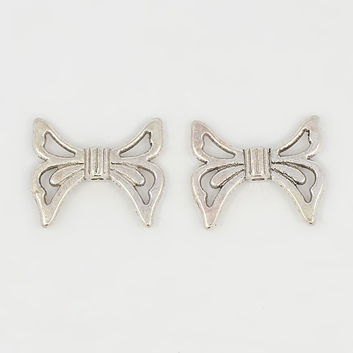 PandaHall Tibetan Silver Beads, Lead Free and Cadmium Free, Butterfly, Antique Silver, about 20mm long, 17mm wide, 4mm thick, hole: 2mm...