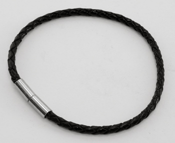 PandaHall Cowhide Bracelets with Brass Findings, Black, about 190mm long, 65mm inner diameter, 3mm thick Leather Black