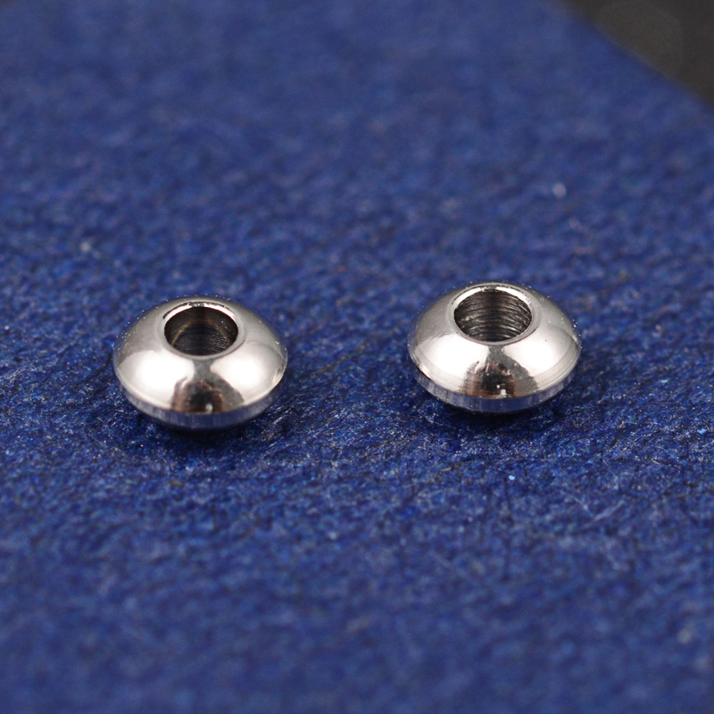 PandaHall Flat Round 304 Stainless Steel Bead Spacers, Stainless Steel Color, 4x2mm, Hole: 1mm Stainless Steel Flat Round