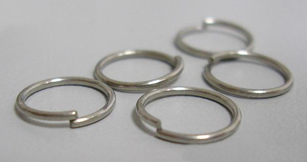 PandaHall 304 Stainless Steel Close but Unsoldered Jump Rings, Stainless Steel Color, 9x1mm; about 7mm inner diameter Stainless Steel Ring