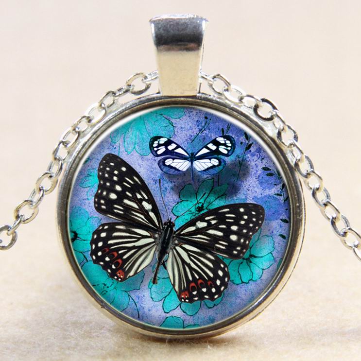 PandaHall Butterfly Pattern Flat Round Glass Pendant Necklaces, with Alloy Chains, Silver, 18" Glass