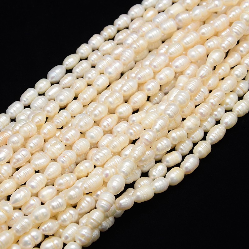 PandaHall Grade B Natural Pearl Bead Strands, with Screw Thread, Rice, Ivory, 5~6mm, Hole: 0.8mm; about 43pcs/strand, 13.77"~14.17" Pearl...