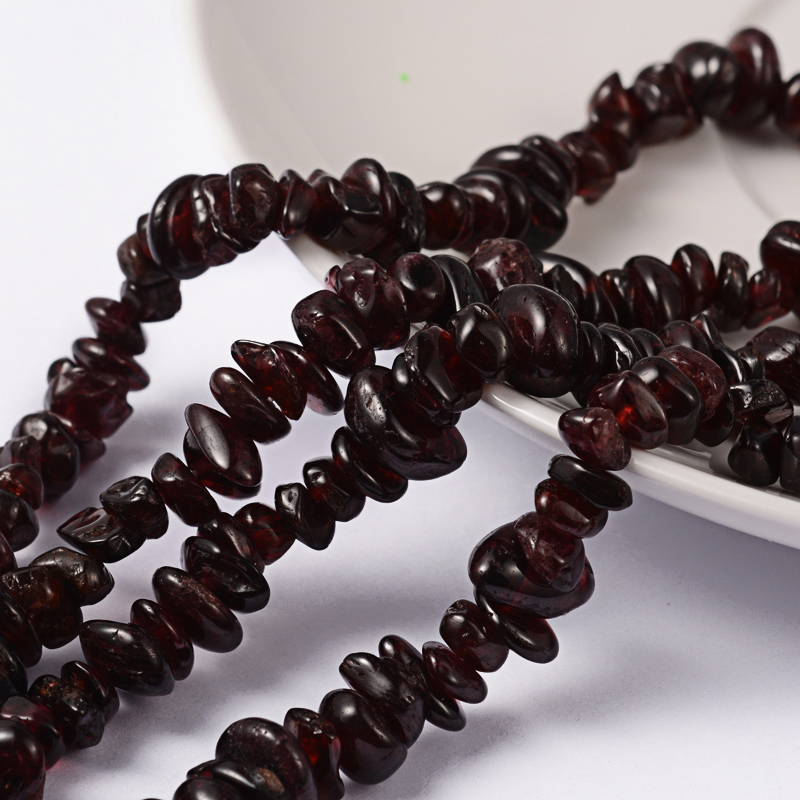 PandaHall Gemstone Beads Strands, Red Garnet, Chip, Red, about 5~8mm long, hole: about 0.5~0.8mm, 36" Garnet Chip Red