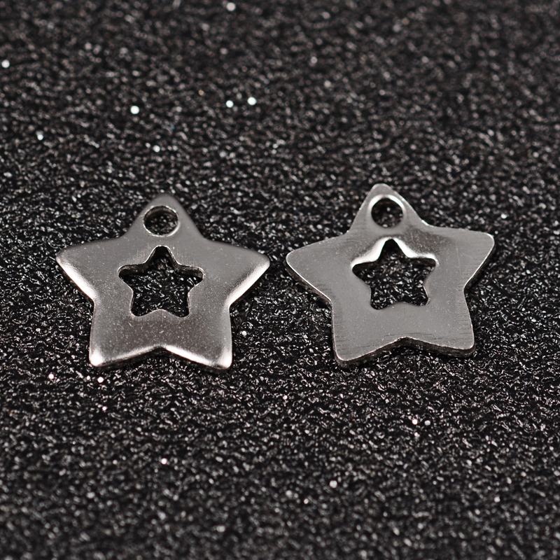 PandaHall Star 304 Stainless Steel Charms, Stainless Steel Color, 11x11x1mm, Hole: 1mm Stainless Steel Star