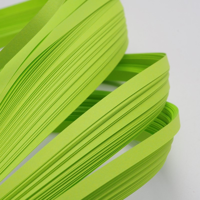 PandaHall Quilling Paper Strips, GreenYellow, 530x5mm; about 120strips/bag Paper Green