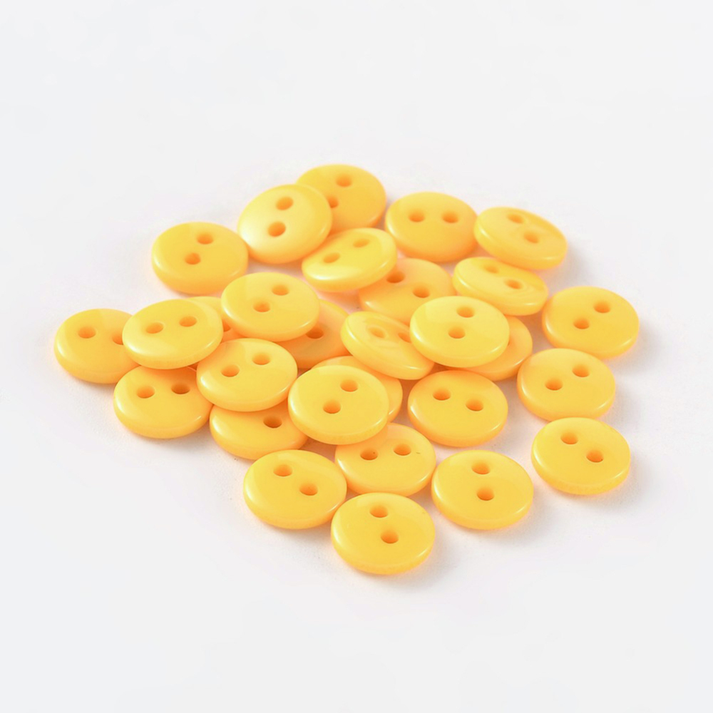 PandaHall 2-Hole Flat Round Resin Sewing Buttons for Costume Design, Yellow, 9x2mm, Hole: 1mm Resin Flat Round Yellow