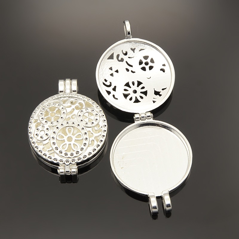 PandaHall Hollow Flat Round Photo Frames Alloy Diffuser Locket Pendants, Silver, Tray: 30mm; 44x33x9mm, Hole: 4mm Alloy Flat Round Silver