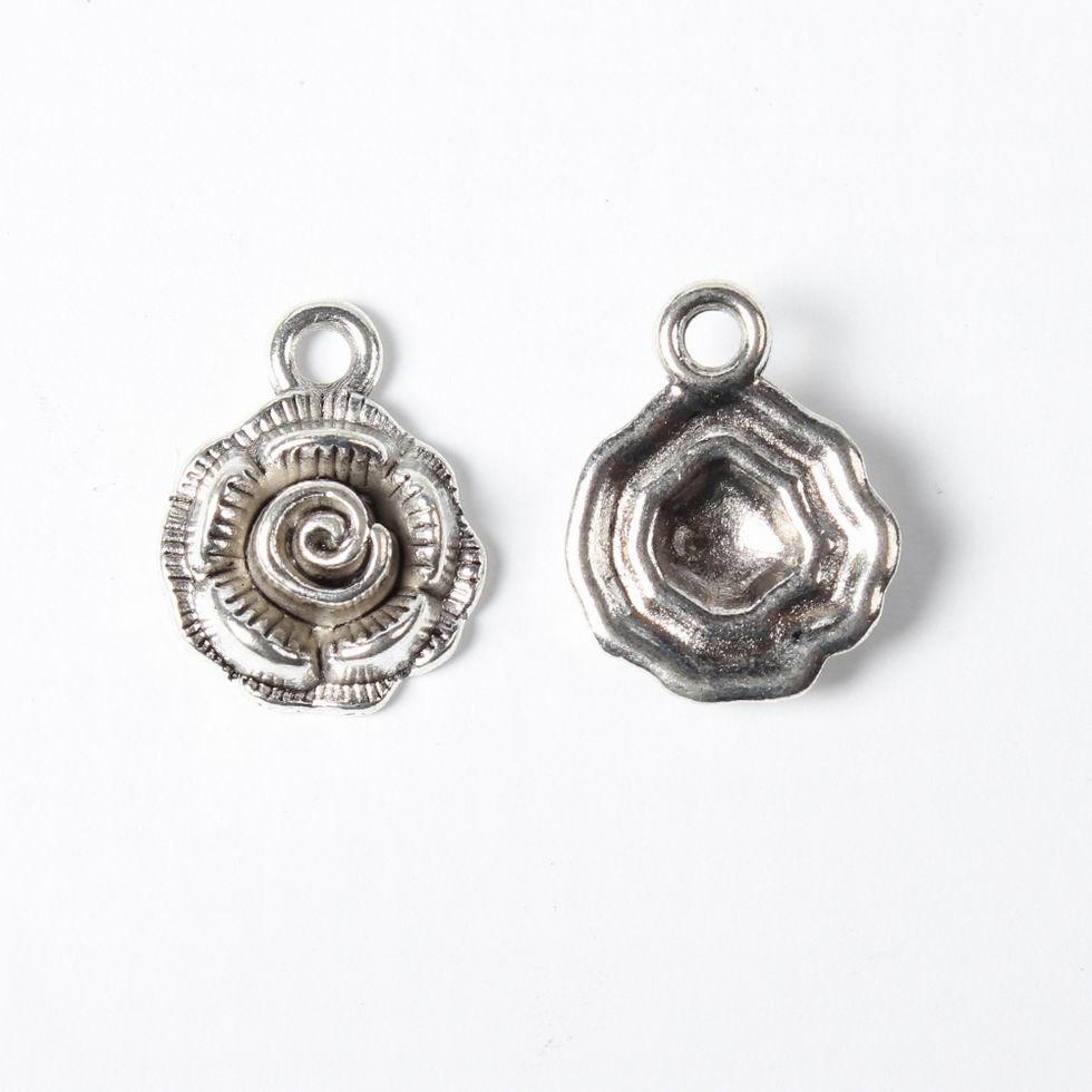 PandaHall Antique Silver Alloy Flower Pendants, Cadmium Free & Lead Free, 17x14x5mm, Hole: 2mm Alloy Flower
