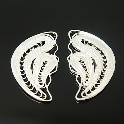 PandaHall Brass Filigree Links, Moon, Silver, 21x40mm Brass Moon