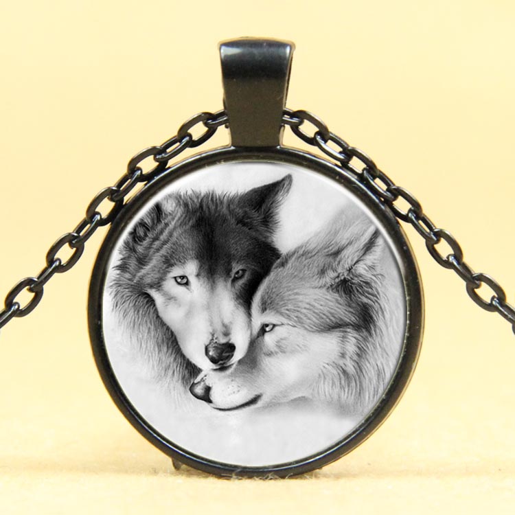 PandaHall Wolf Pattern Flat Round Glass Pendant Necklaces, with Alloy Chains, Gunmetal, 18" Alloy