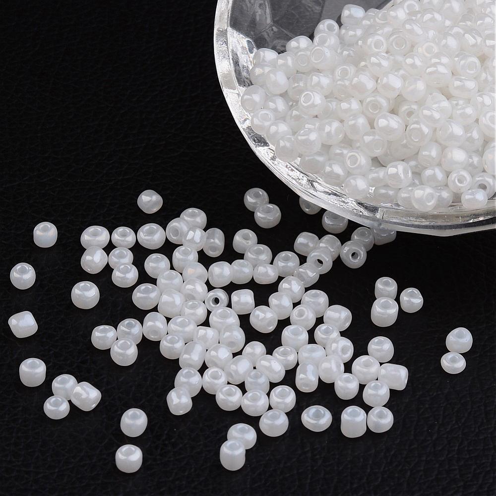 PandaHall DIY Craft Beads 6/0 Ceylon Round Glass Seed Beads, White, Size: about 4mm in diameter, hole:1.5mm, about 495pcs/50g Glass White