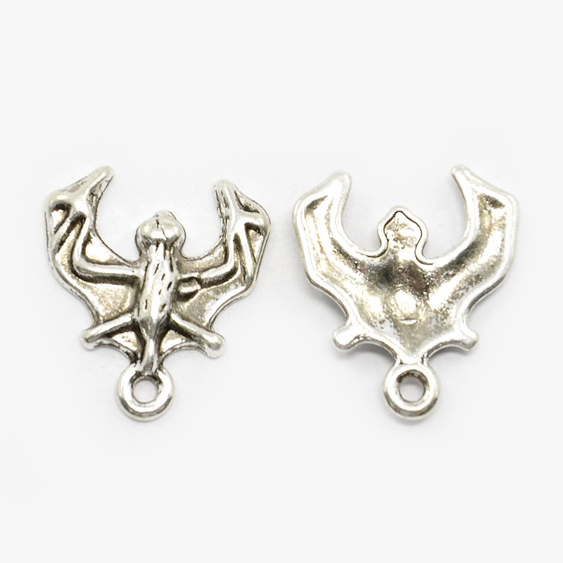 PandaHall Antique Silver Tibetan Style Bat Pendants for Halloween, Lead Free and Cadmium Free, about 18mm long, 17.5mm wide, 3mm thick, hole...