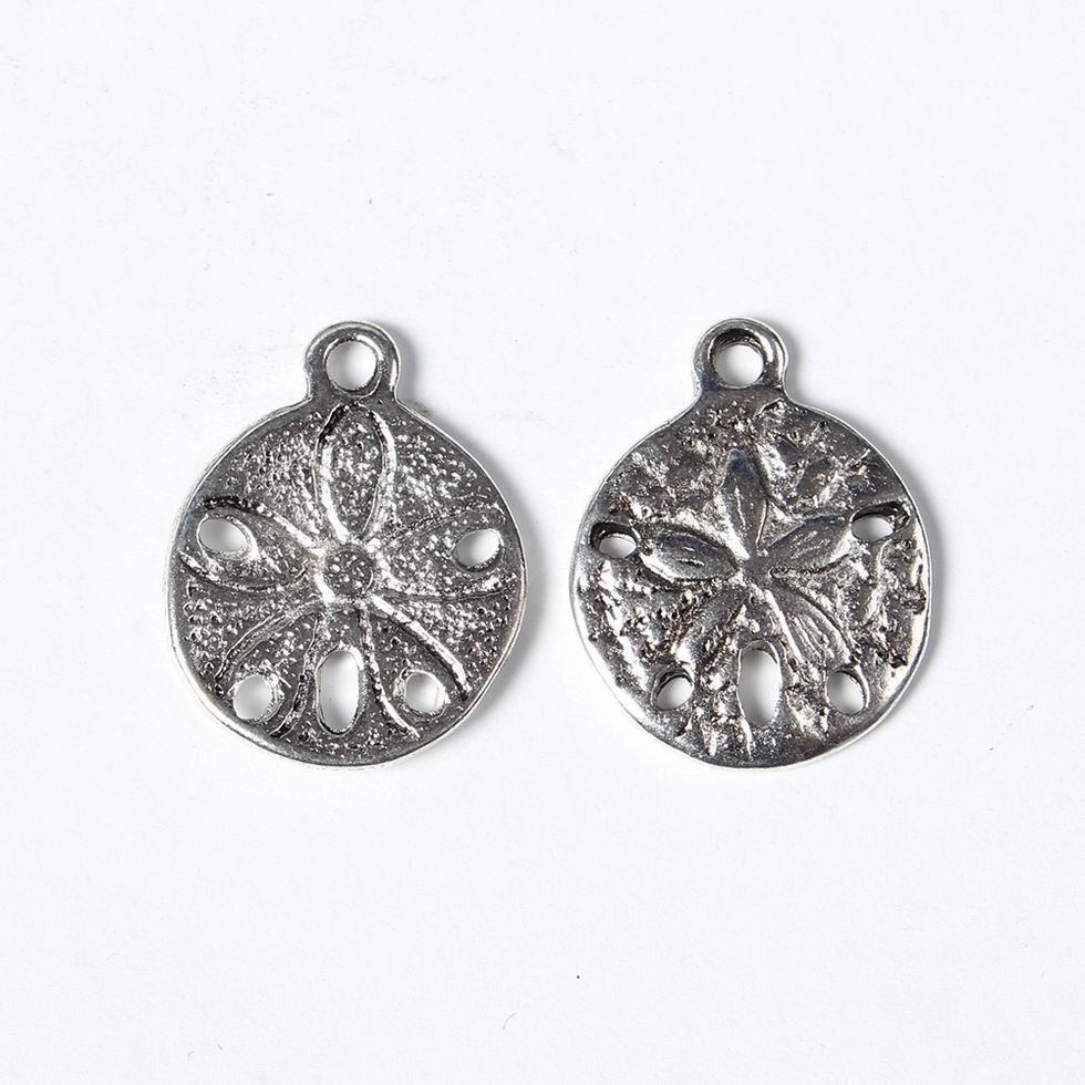 PandaHall Tibetan Style Pendants, Sand Dollar, Cadmium Free & Lead Free, Antique Silver, 19x15x2mm, Hole: 2mm Alloy Flat Round
