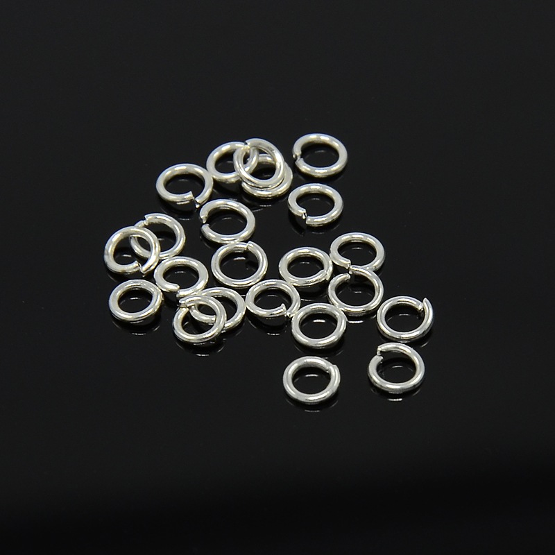 PandaHall Iron Jump Rings, Close but Unsoldered, Silver Color, Single Ring  4x0.7mm; about 2.6mm inner diameter; about 274pcs/10g Iron Ring...