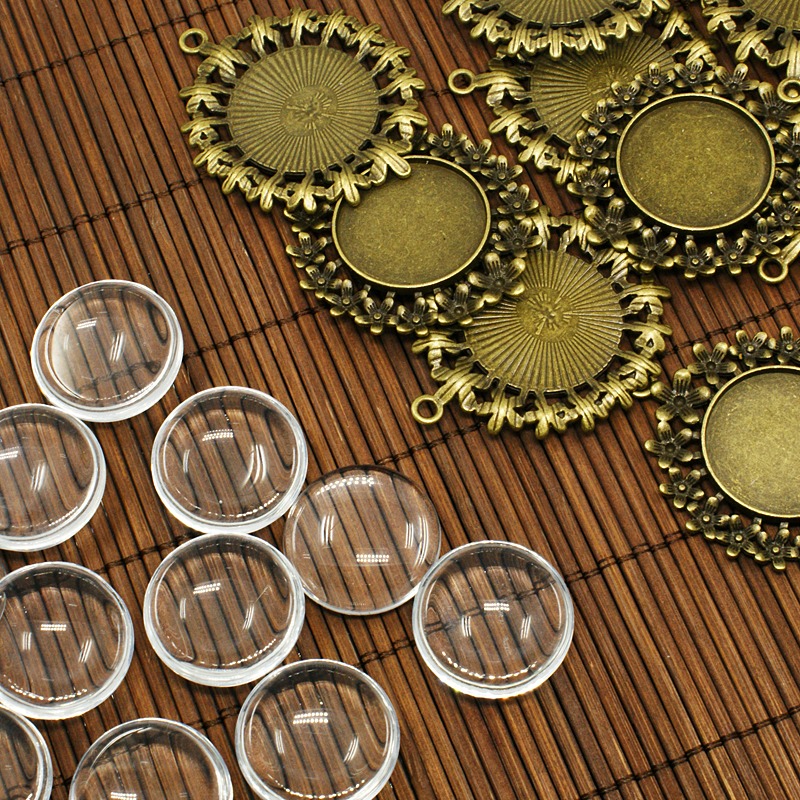 PandaHall Transparent Clear Domed Glass Cabochon Cover for Alloy Photo Pendant Making, Nickel Free, Antique Bronze, Pendant: 52x42x2mm, Hole...