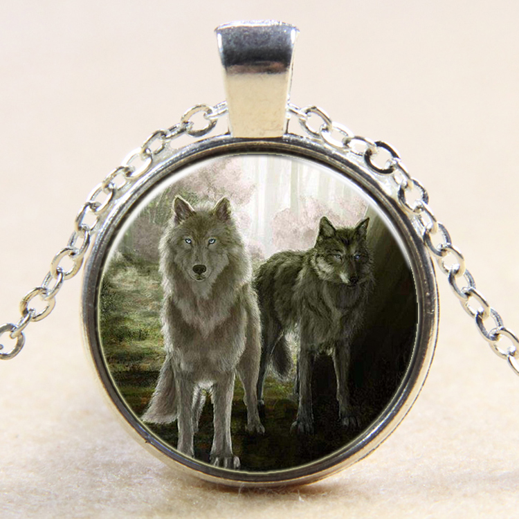 PandaHall Wolf Pattern Flat Round Glass Pendant Necklaces, with Alloy Chains, Silver, 18" Alloy