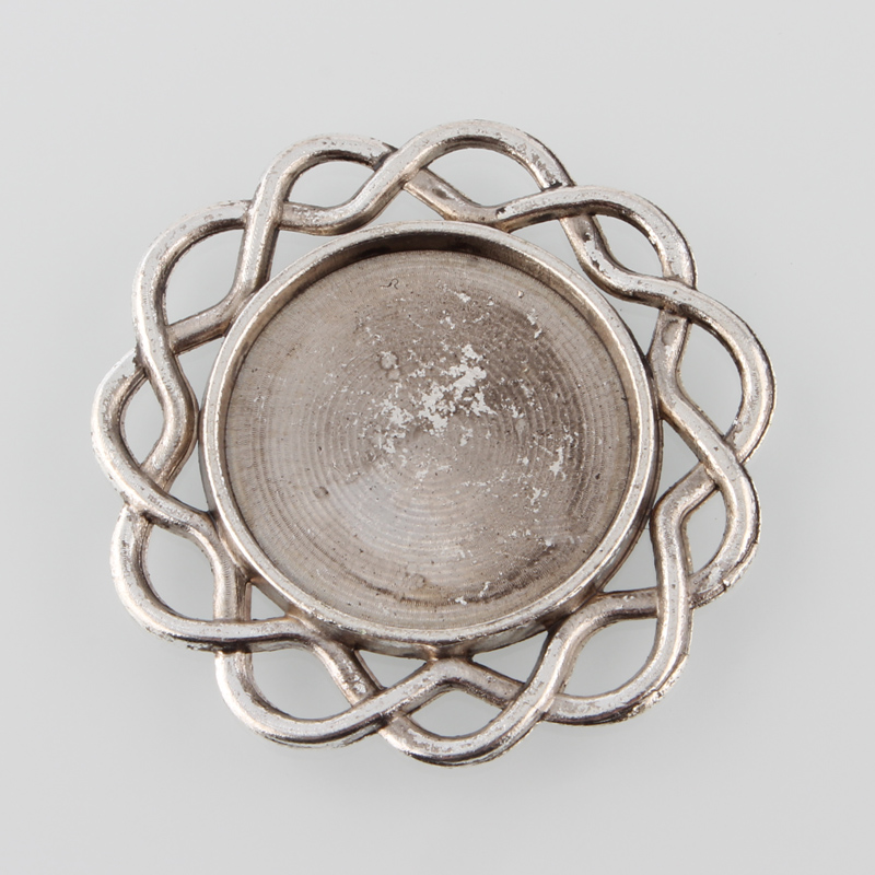 PandaHall Tibetan Style Alloy Flower Tray Cabochon Settings, Antique Silver, Tray: 20mm; 34x2mm; about 277pcs/1000g Alloy Flower