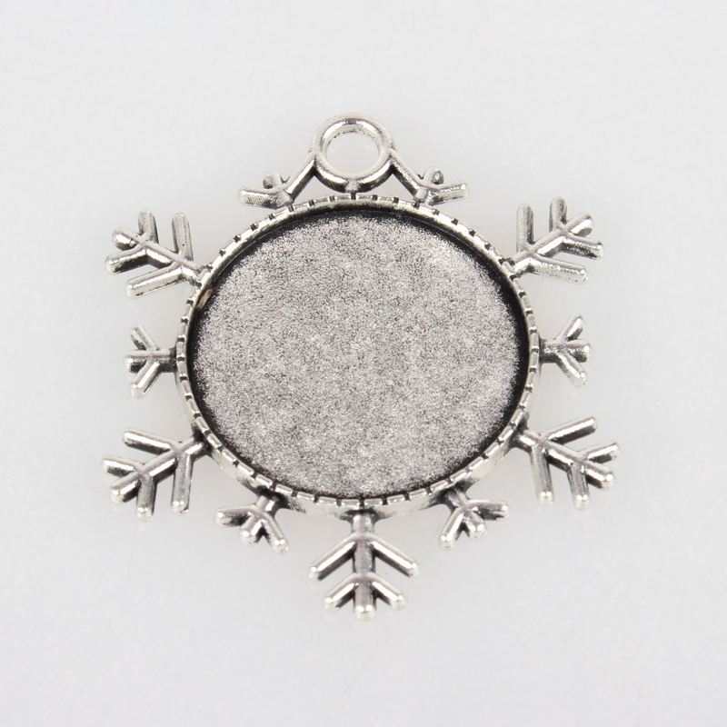 PandaHall Christmas Ornaments Alloy Double Sided Snowflake Pendant Cabochon Settings, Antique Silver, Flat Round Tray: 25mm; 43x38x2mm, Hole...
