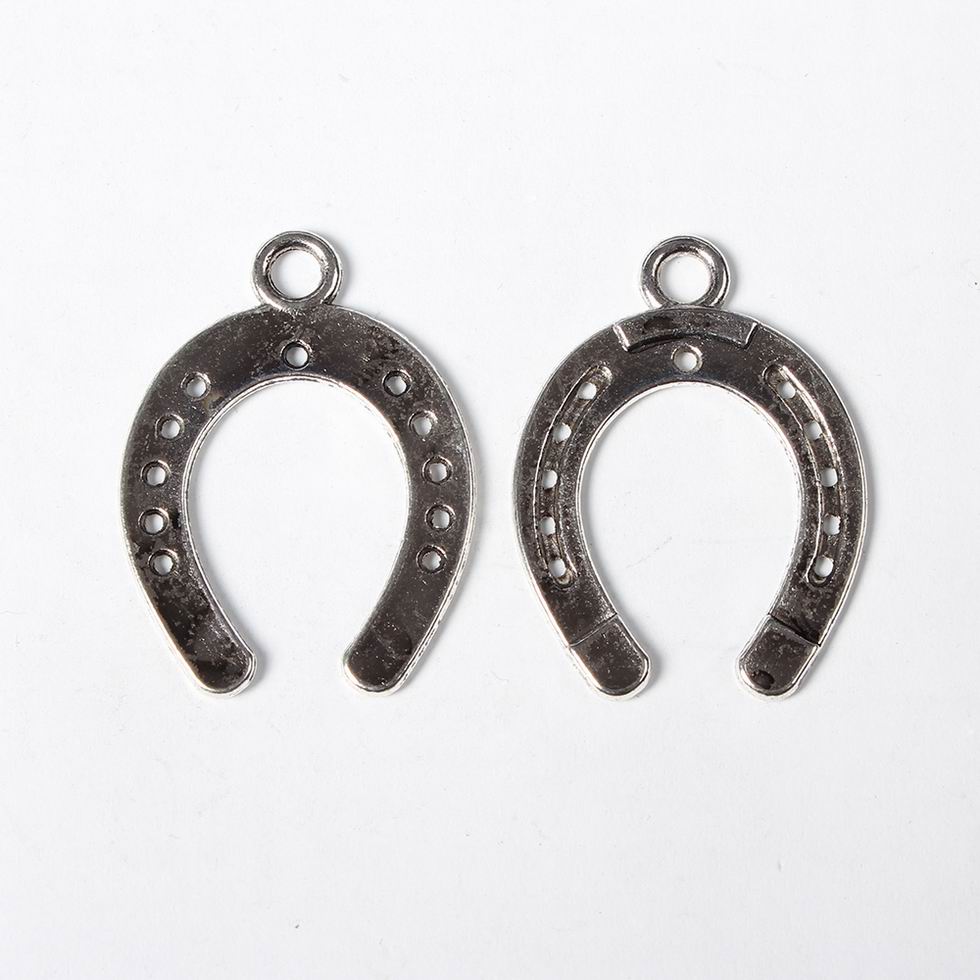 PandaHall Tibetan Style Horseshoe Pendants, Lead Free, Antique Silver, 30x22x1.5mm, Hole: 1mm and 3mm Alloy Others