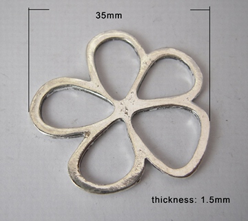 PandaHall Tibetan Style Alloy Pendants, Lead Free and Cadmium Free & Nickel Free, Flower, Antique Silver, 35x35x1.5mm Alloy Flower