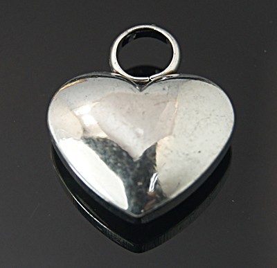PandaHall 304 Stainless Steel Pendants, 18x15x5.5mm, Hole: 4.5mm Stainless Steel Heart