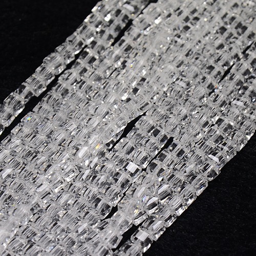 PandaHall Glass Beads Strands, Faceted, Cube, Clear, 3x3x3mm, Hole: 1mm; about 150pcs/strand, 13.8" Glass Square Clear