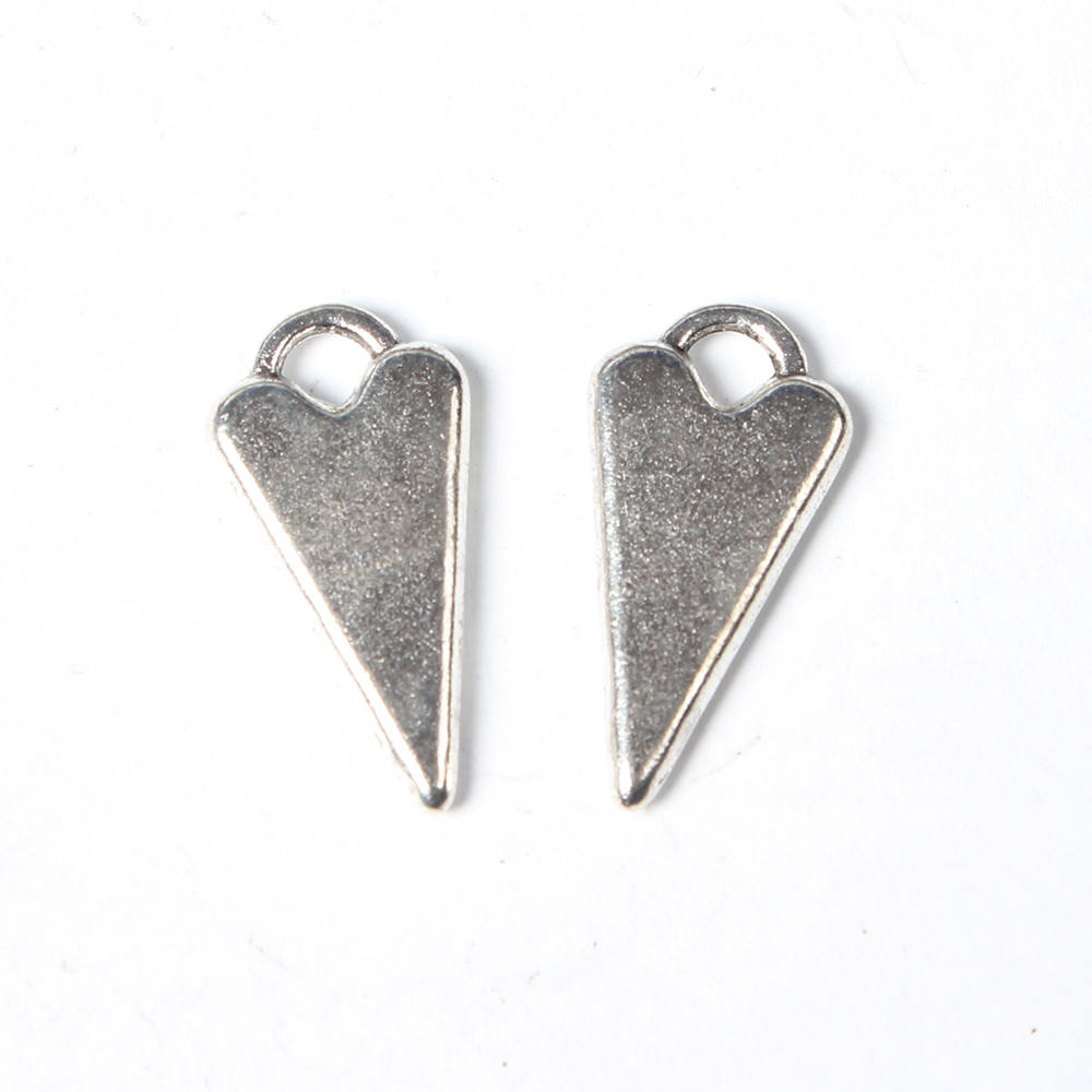 PandaHall Tibetan Silver Pendants, Heart, Lead Free and Cadmium Free, Antique Silver, about 22mm long, 11mm wide, 3mm thick, hole: 3mm Alloy...