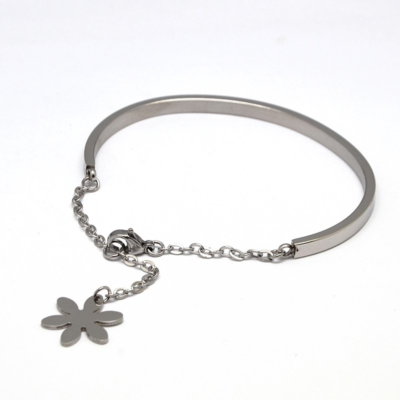 PandaHall Flower 304 Stainless Steel Bracelets, with Stainless Steel Findings, Platinum, 2-1/4"x2-3/8"(58x62mm) Stainless Steel