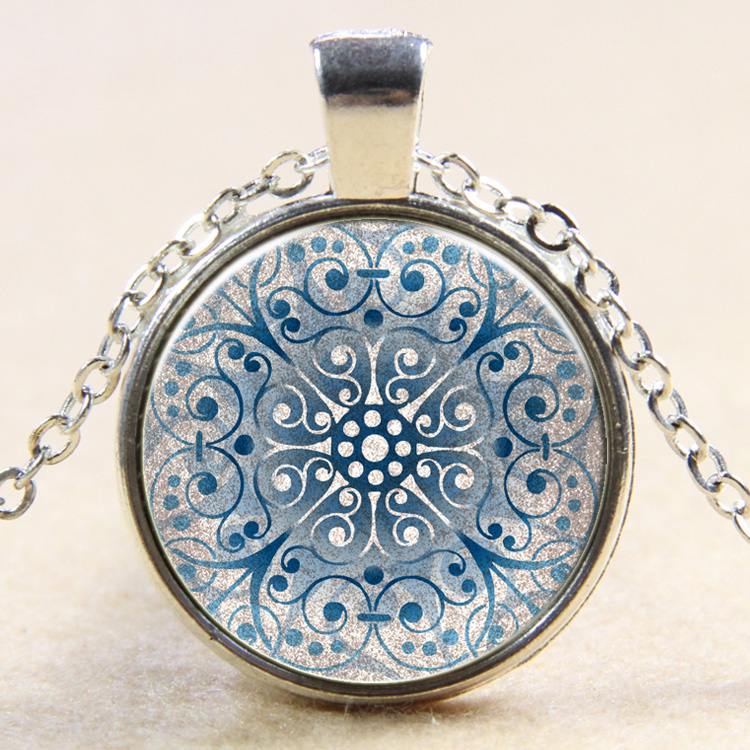 PandaHall Snowflake Pattern Flat Round Glass Pendant Necklaces, with Alloy Chains, Silver, 18" Alloy
