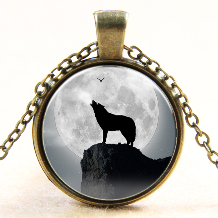 PandaHall Wolf Pattern Flat Round Glass Pendant Necklaces, with Alloy Chains, Antique Bronze, 18" Alloy