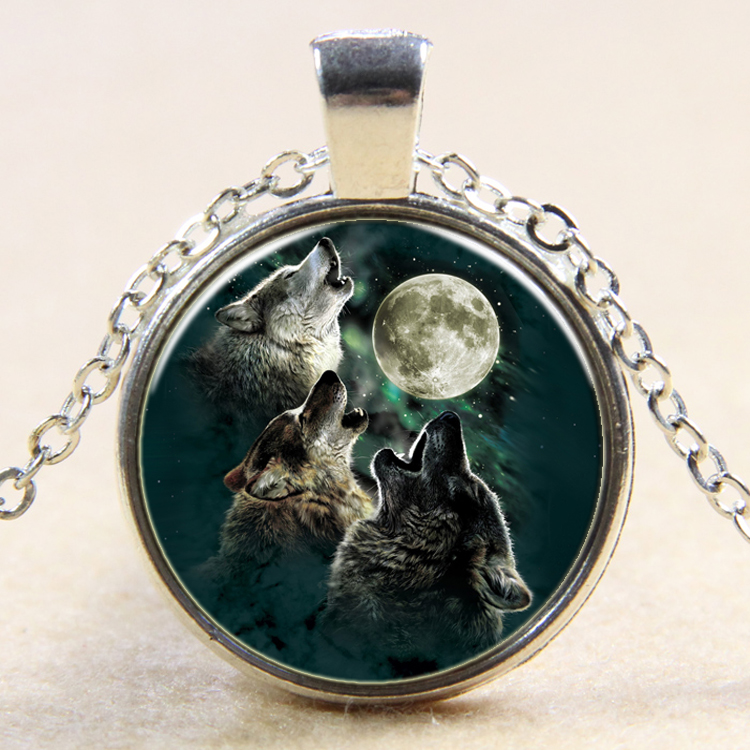 PandaHall Wolf Pattern Flat Round Glass Pendant Necklaces, with Alloy Chains, Silver, 18" Alloy