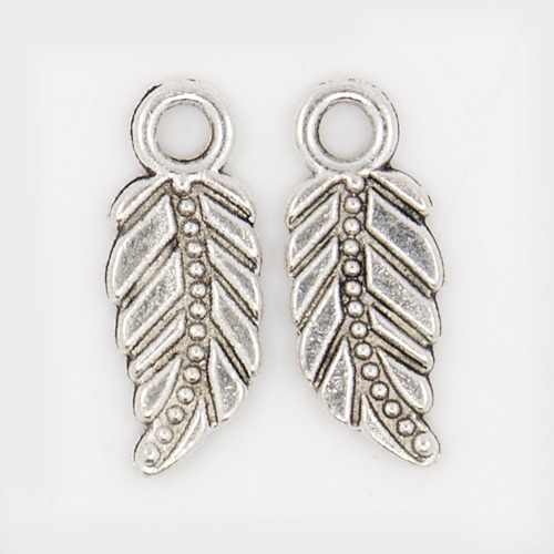 PandaHall Antique Silver Tibetan Silver Leaf Pendants, Lead Free and Cadmium Free, 18x7x1mm, Hole: 2mm Alloy Leaf