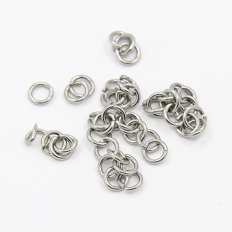 PandaHall 304 Stainless Steel Jump Rings, Stainless Steel Color, 4x0.7mm; about 2.6mm inner diameter, Hole: 3mm; about 2500pcs/bag Stainless...