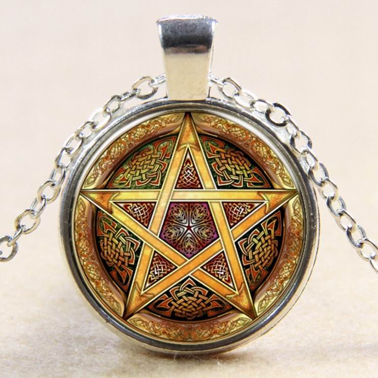 PandaHall Star Pattern Flat Round Glass Pendant Necklaces, with Alloy Chains, Silver, 18" Glass