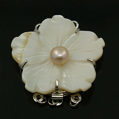 PandaHall White Shell Box Clasps, with Brass Findings and Shell Pearl beads, Flower, Platinum Metal Color, Ivory, 37x34x11mm, Hole: 2mm...
