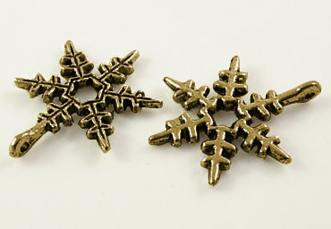 PandaHall Tibetan Style Pendants, Lead Free and Cadmium Free, Christmas Snowflake, Antique Bronze, about 18mm wide, 24mm long, hole: 1.5mm...